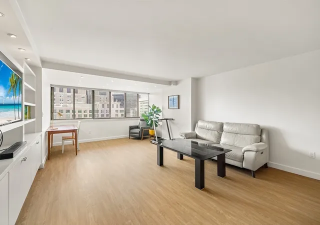 Homes for sale in Boston, MA | 8 Whittier Pl #14F, Boston, MA 02114 | MLS# 73526349