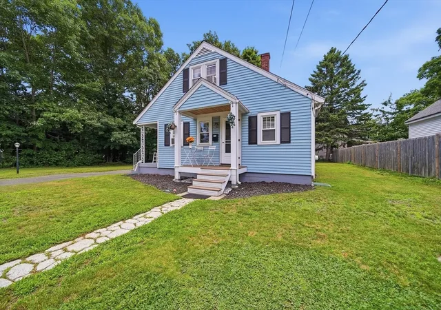 Homes for sale in Ashland, MA | 22 Waushakum Avenue, Ashland, MA 01721 | MLS# 73545889