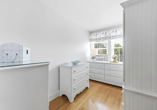 5th image of 298 Main St, Wakefield, MA 01880