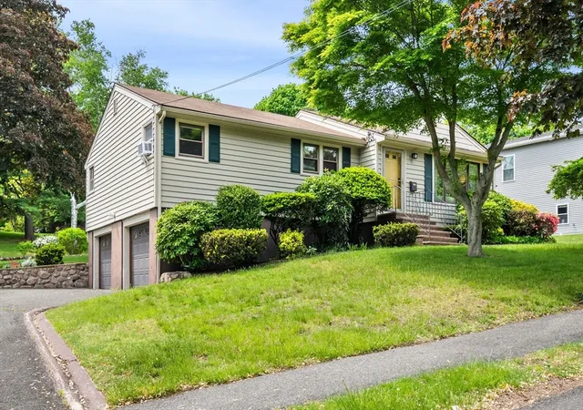 Homes for sale in Peabody, MA | 29 Patricia Rd, Peabody, MA 01960 | MLS# 73523580