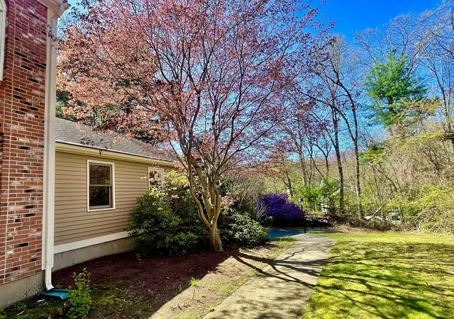 Homes for sale in Westborough, MA | 128 Upton Rd, Westborough, MA 01581 | MLS# 73508070