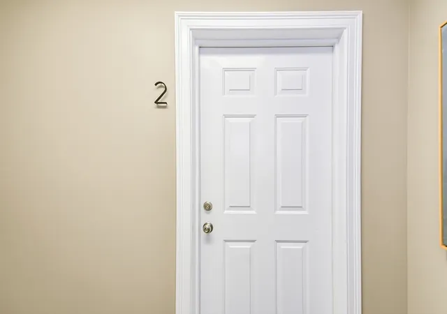 2nd image of 104 Main St #2, Amesbury, MA 01913 | MLS# 73552993