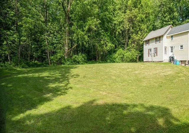Homes for sale in East Longmeadow, MA | 46 Chestnut St Pl, East Longmeadow, MA 01028 | MLS# 73527063