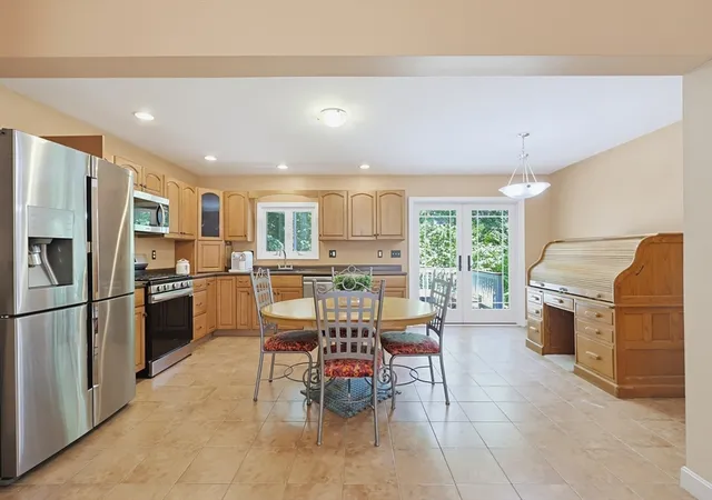 Photo 4 of Sale Pending at 40 Doty Dr, Stoughton, MA 02072 | MLS# 73553610 | Listing updated on 2026-08-10