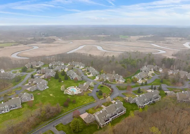 40th image of 60 Caldwell Farm Rd #60, Byfield, MA 01922 | MLS# 73539218