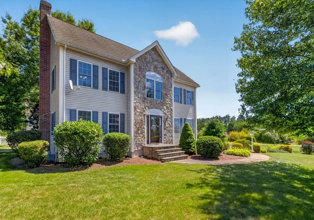 1st image of 3 Janes Dr, Littleton, MA 01460 | MLS# 73568327