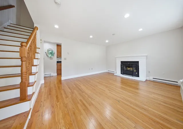 2nd image of 10 Erick Rd #32, Mansfield, MA 02048 | MLS# 73555340