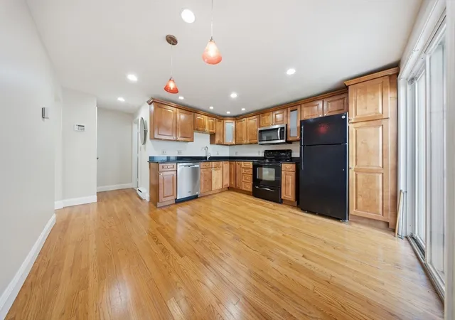 4th image of 10 Erick Rd #32, Mansfield, MA 02048 | MLS# 73555340