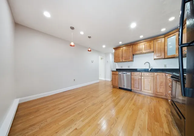5th image of 10 Erick Rd #32, Mansfield, MA 02048 | MLS# 73555340