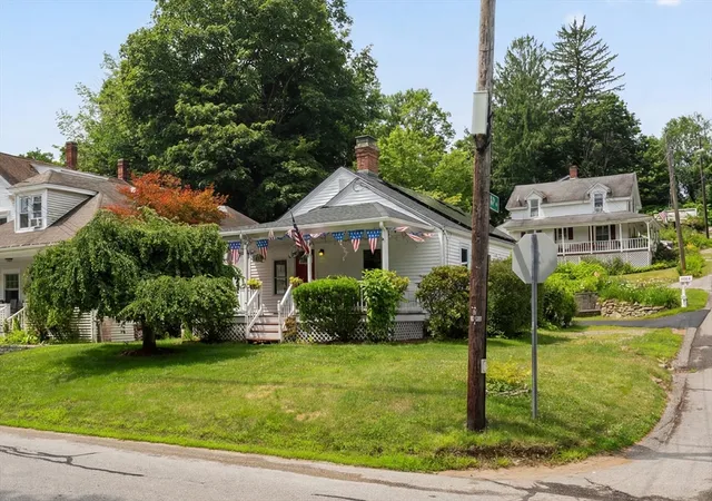 1st image of 29 Pleasant St, Spencer, MA 01562 | MLS# 73550053