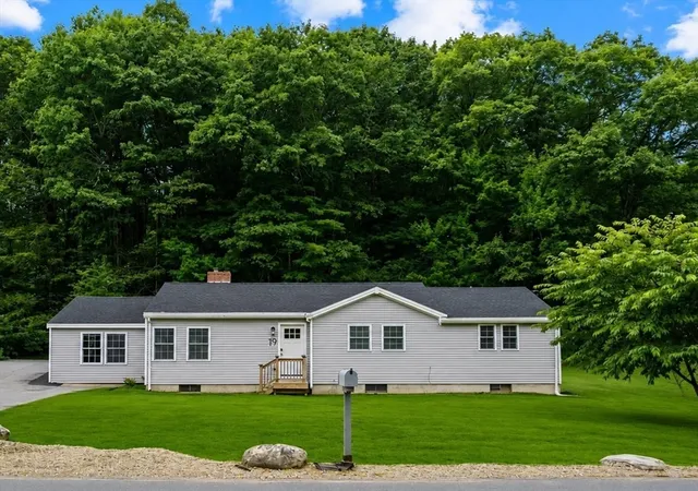 Photo 2 of Single family home for sale at 19 East Rd, Westminster, MA 01473 | MLS# 73556847 | Listing updated on 2026-09-12