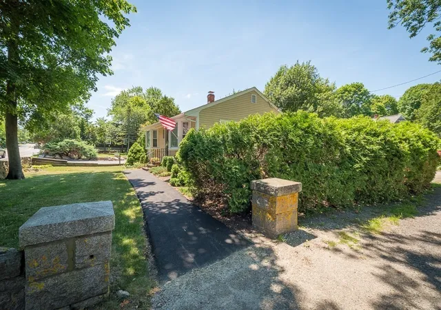 Photo 3 of Sale Pending at 173 Main St, Rockport, MA 01966 | MLS# 73547544 | Listing updated on 2026-09-08