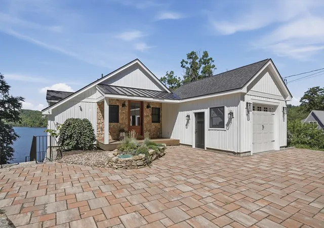 4th image of 182 Manchaug Road, Sutton, MA 01590 | MLS# 73567999
