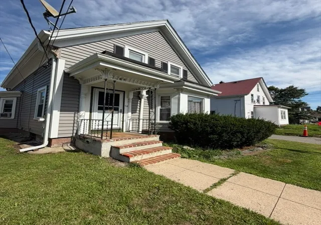 Photo 3 of Single family home for sale at 54 Clinton St, Brockton, MA 02302 | MLS# 73523498 | Listing updated on 2026-08-06