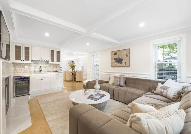 Homes for sale in Needham, MA | 19 Oakland Ave #19, Needham, MA 02492 | MLS# 73546889