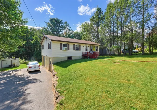 Homes for sale in Wales, MA | 6 Woodland Dr, Wales, MA 01081 | MLS# 73539367