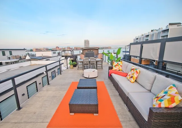 Homes for sale in Boston, MA | 1 Pier 8 13Th St, Boston, MA 02129