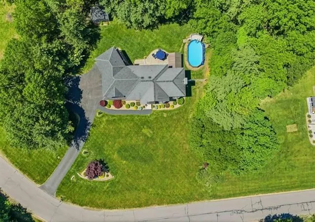 42nd image of 7 Ballard Rd, Pelham, NH 03076 | MLS# 73548878
