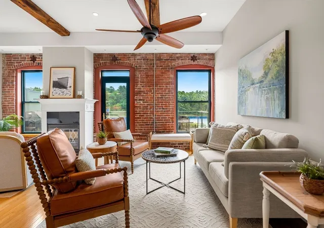 3rd image of 60 Merrimac St, Amesbury, MA 01913