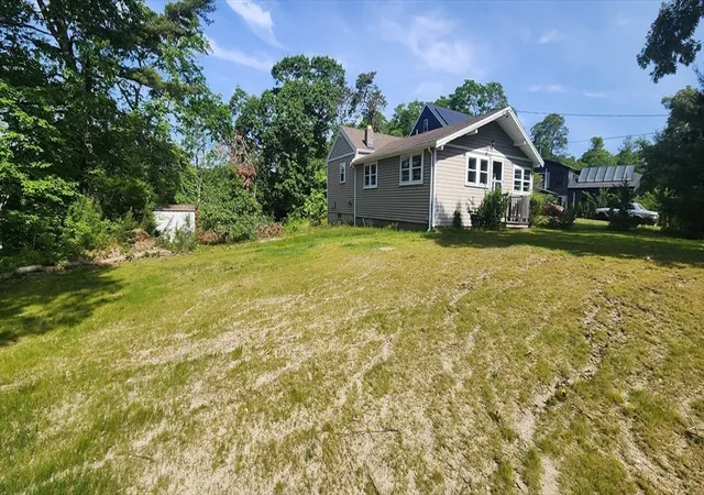 2nd image of 272 Glen Charlie Rd, Wareham, MA 02538 | MLS# 73534964