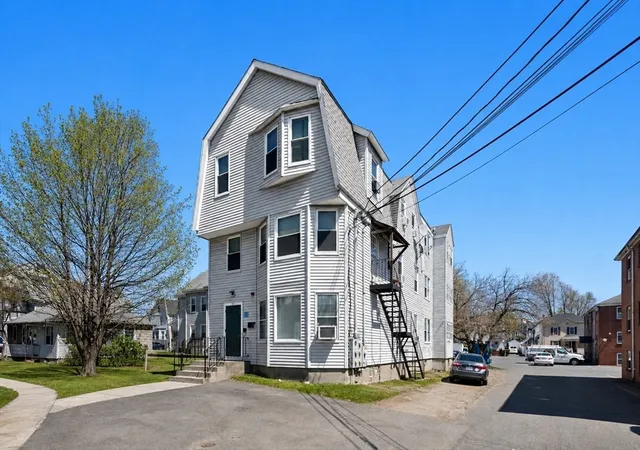 Listing Photo 4 - Condo for sale in building located at 28 Richardson Cir, Framingham, MA 01702