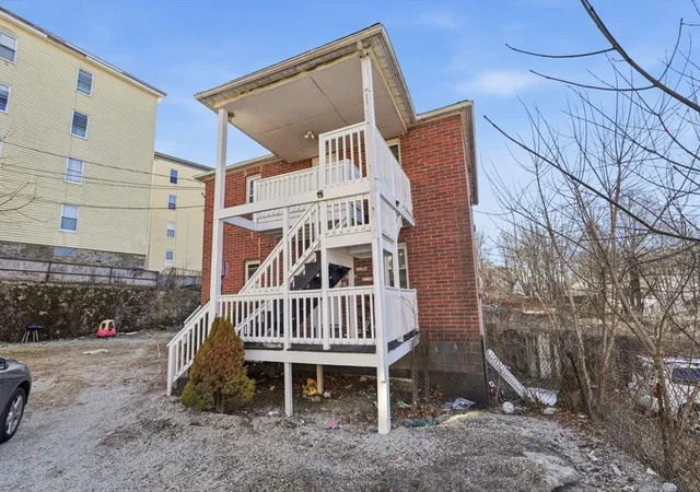 4th image of 98 Cross St, Southbridge, MA 01550 | MLS# 73518839