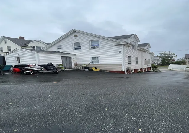 12th image of 14 Union Ct, Lynn, MA 01902 | MLS# 73546818