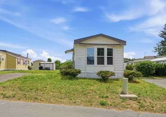 Homes for sale in Westfield, MA | 21 Fourth Ave, Westfield, MA 01085 | MLS# 73536733