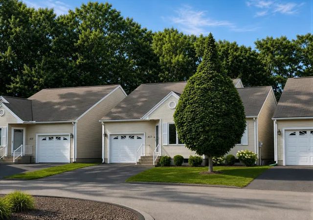 3rd image of 417 Alvord Pl #417, South Hadley, MA 01075 | MLS# 73566410