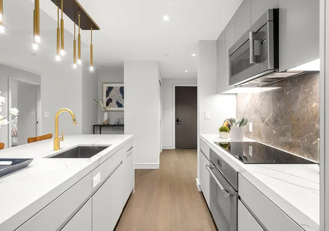 4th image of 55 Lagrange St #1901, Boston, MA 02116 | MLS# 73558334