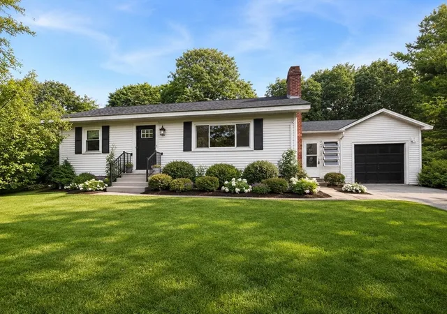 2nd image of 249 Main St, Wayland, MA 01778 | MLS# 73564510