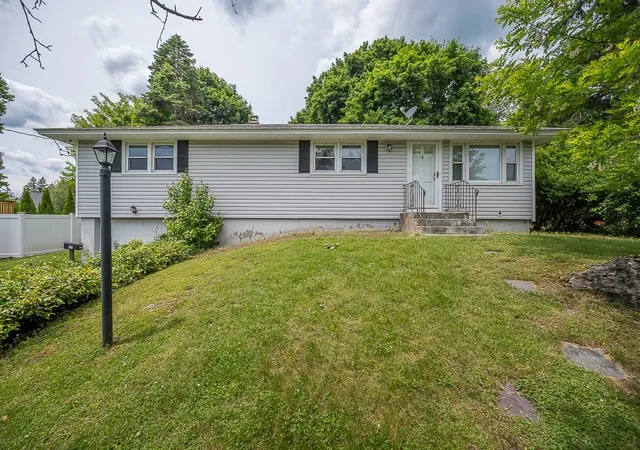 Photo 1 of Sale Pending at 27 Chevy Chase Rd, Worcester, MA 01606 | MLS# 73528987 | Listing updated on 2026-09-18