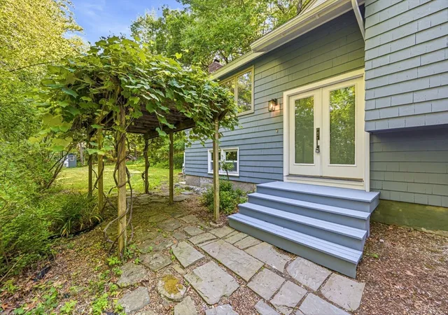 Photo 3 of Single family home for sale at 7 Hillcrest Dr, Acton, MA 01720 | MLS# 73554628 | Listing updated on 2026-09-16