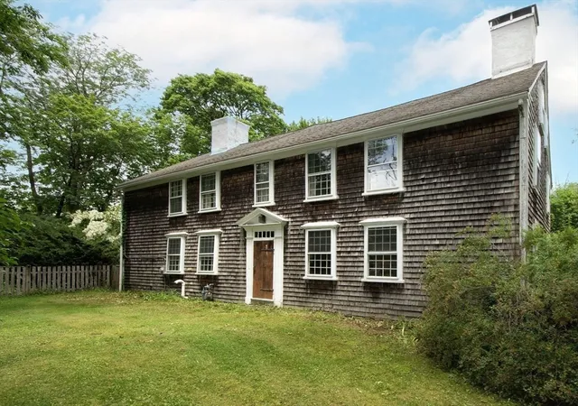 1st image of 374 High St, Pembroke, MA 02359 | MLS# 73556823