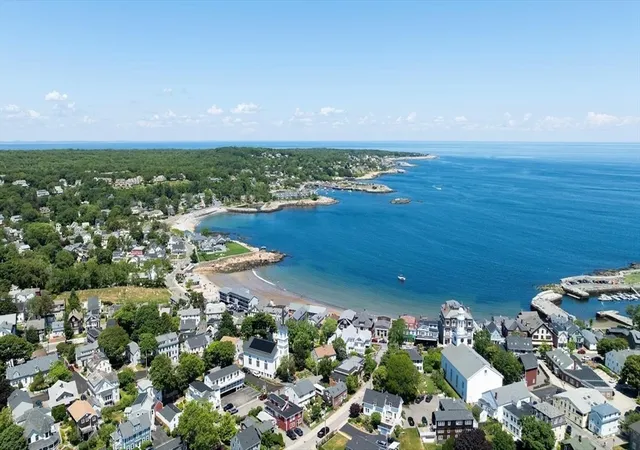2nd image of 9 Jewett St, Rockport, MA 01966