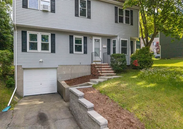 3rd image of 15 Mars Dr, Shrewsbury, MA 01545 | MLS# 73531542