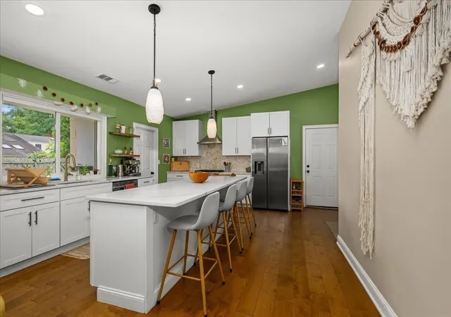 Photo 3 of Single family home for sale at 374 South St, Northampton, MA 01060 | MLS# 73554969 | Listing updated on 2026-10-03