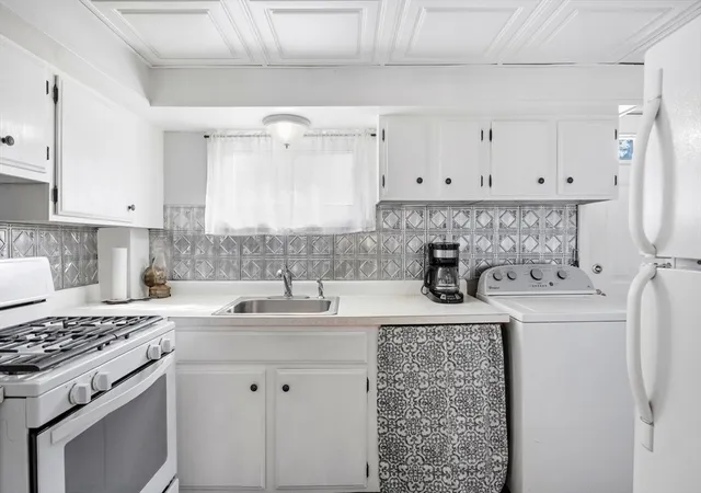 3rd image of 10 Cleveland Ave, Wareham, MA 02532 | MLS# 73543678