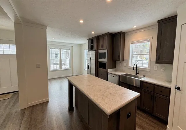Homes for sale in Sturbridge, MA | 26 Pinrock Dr, Sturbridge, MA 01566 | MLS# 73520180