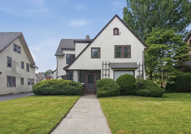 Photo 1 of Single family home for sale at 38 Oxford St, Springfield, MA 01108 | MLS# 73537726 | Listing updated on 2026-09-16