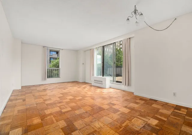 2nd image of 99 Pond Ave #501, Brookline, MA 02445 | MLS# 73541243
