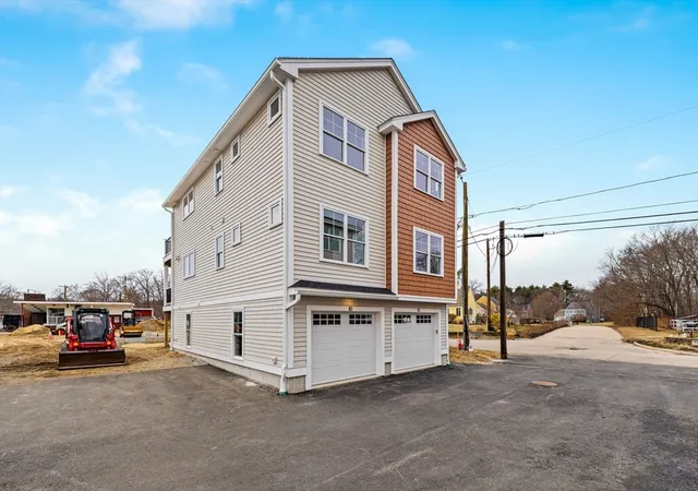 Homes for sale in Salisbury, MA | 2 Old County Rd #11, Salisbury, MA 01952 | MLS# 73493094