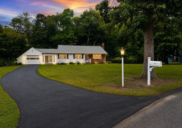 1st image of 33 Edgewood Rd, Scituate, MA 02066 | MLS# 73550779