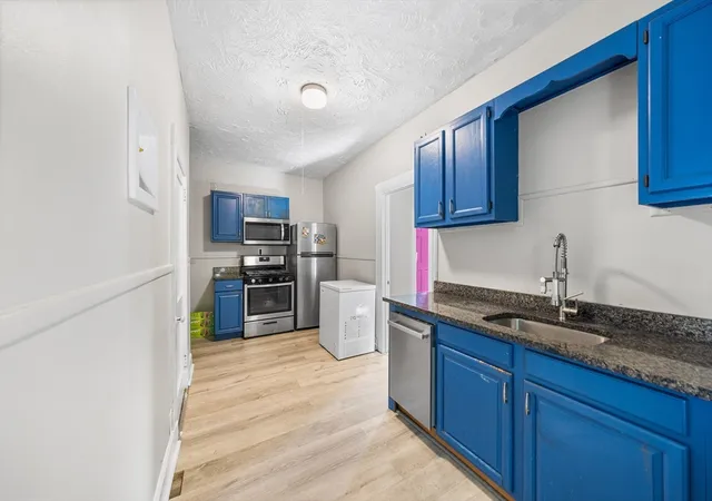 3rd image of 15 Cascade St, Fitchburg, MA 01420