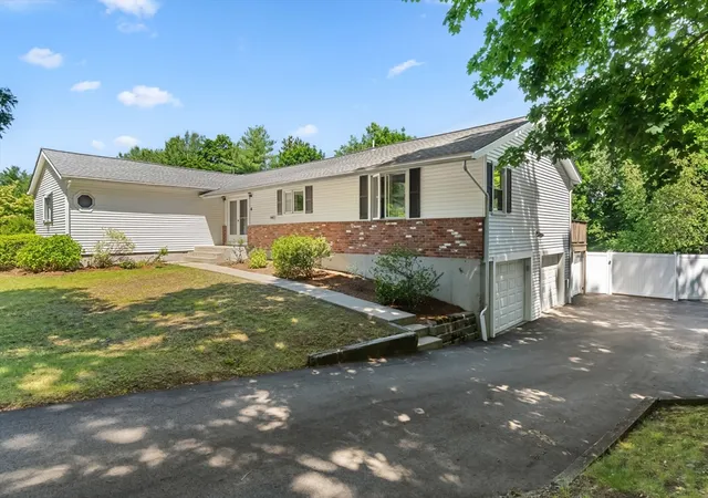 2nd image of 6 Bryant Ave, Shrewsbury, MA 01545 | MLS# 73540250