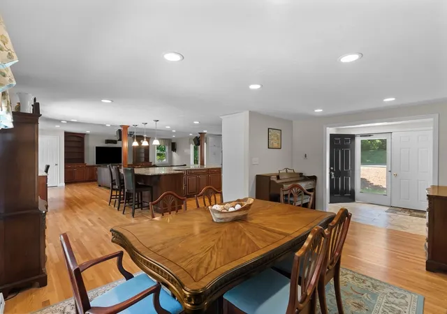 5th image of 6 Bryant Ave, Shrewsbury, MA 01545 | MLS# 73540250