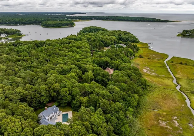 3rd image of 6 Heron Way, Mashpee, MA 02649 | MLS# 73567260