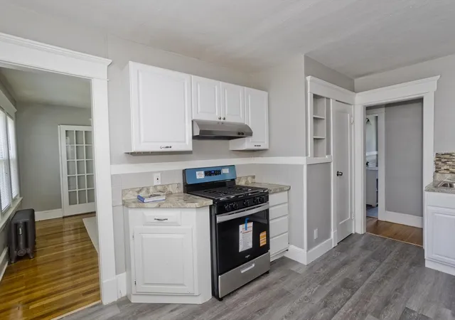 5th image of 424 Carew, Springfield, MA 01104 | MLS# 73546728
