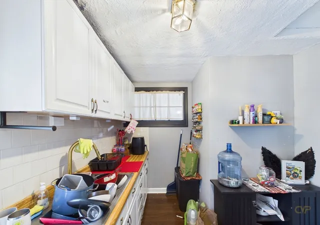 Listing Photo 2 - Condo for sale in building located at 58 Tuttle St, Fall River, MA 02724 - Unit #