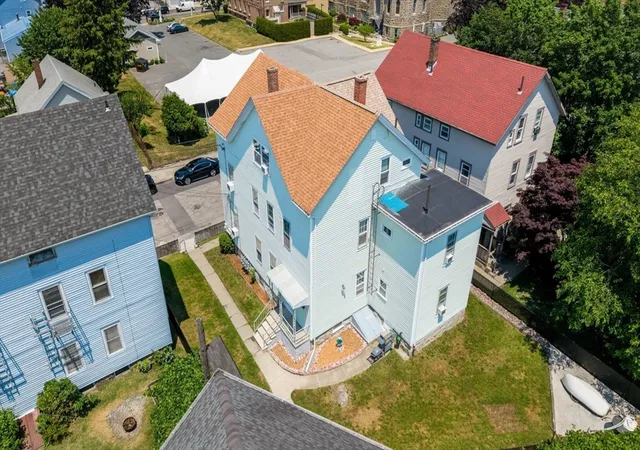 Listing Photo 4 - Condo for sale in building located at 58 Tuttle St, Fall River, MA 02724